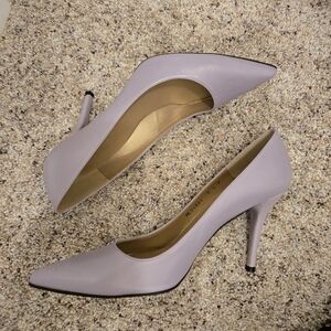 Stuart Weitzman Lavender Purple Pointed Heeled Pumps Size 9.5